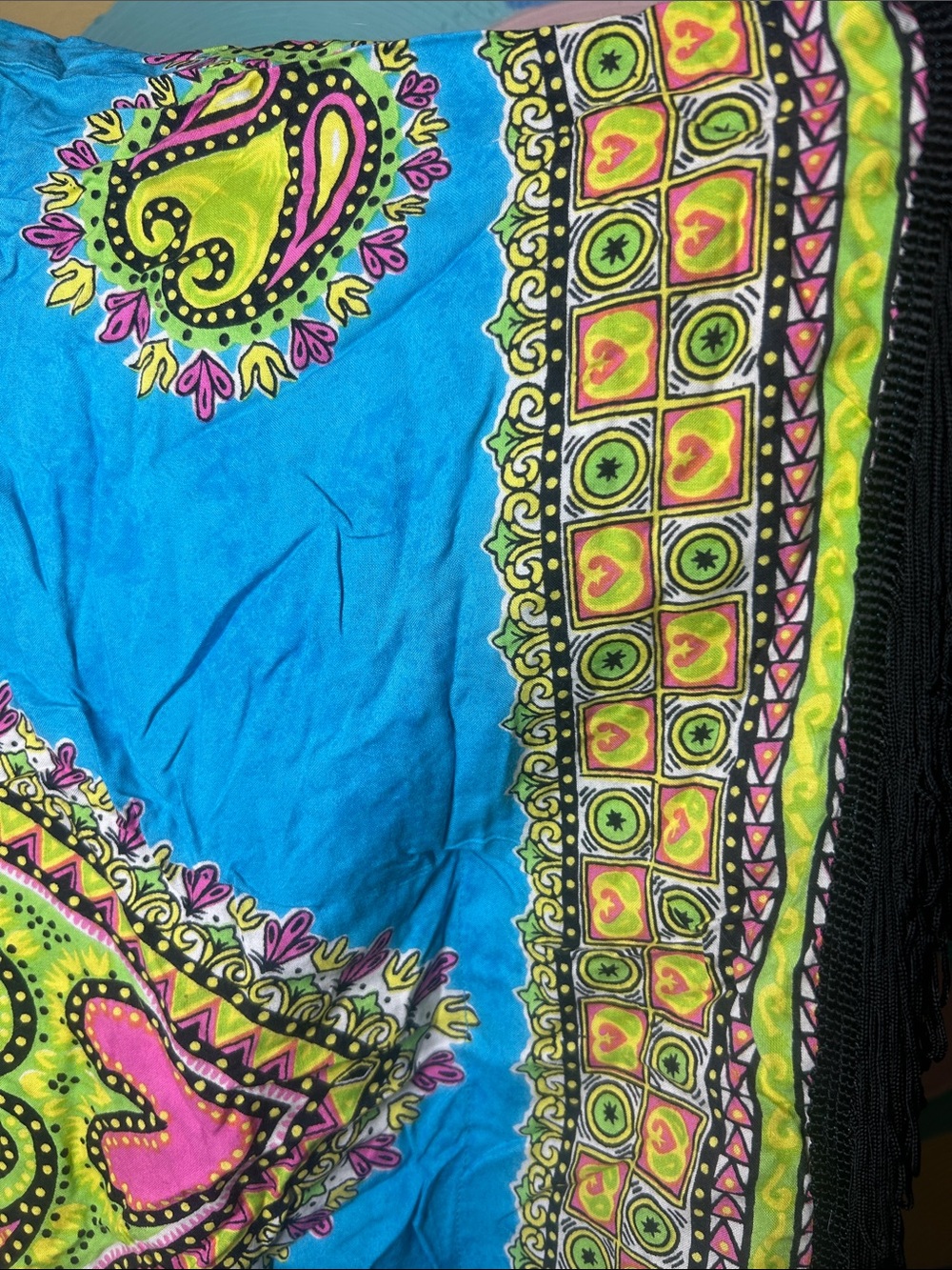 Original 100% Rayon Vibrant Turquoise & Pink Paisley Fringe Poncho - Picture 6 of 7